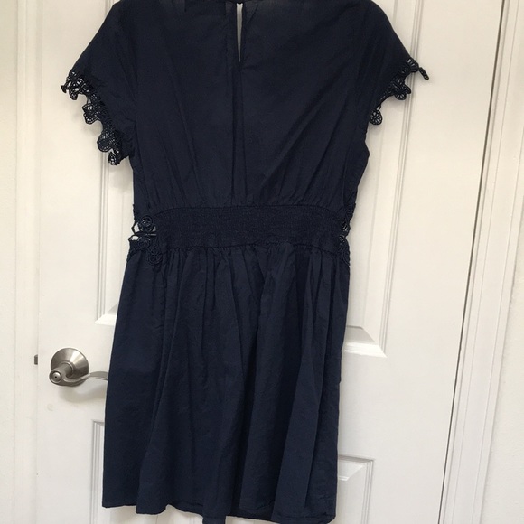 Whyte Eyelash lace dress size Medium - Picture 2 of 6